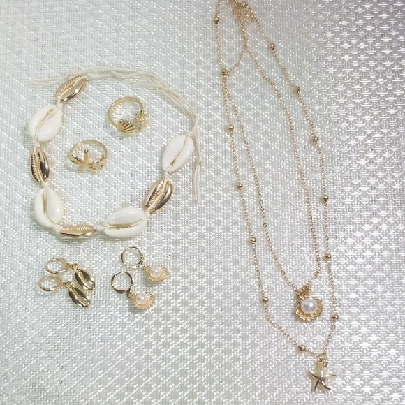 Dainty Gold and White Shell Necklace Set w/ ImPress Pedicure Press On Nails 🏖️ - Picture 2 of 12